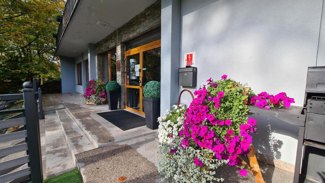 H&R Polaris Szczawnica Bed and Breakfast Εξωτερικό φωτογραφία